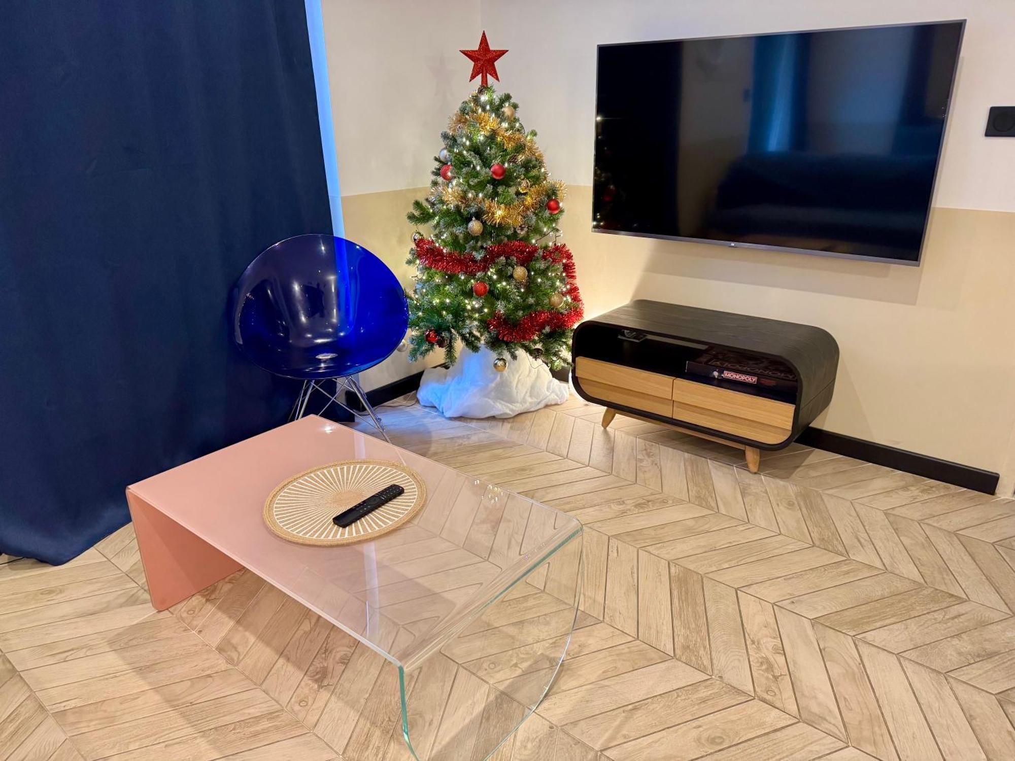 Roma Divine Home Cinema Et Jardin نيم المظهر الخارجي الصورة